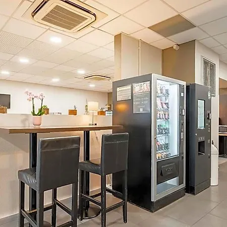 Hotel Maubeuge-louvroil 2*