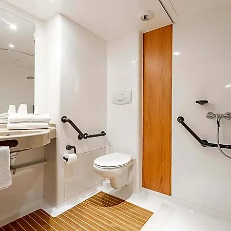 Hotel Maubeuge-louvroil 2*