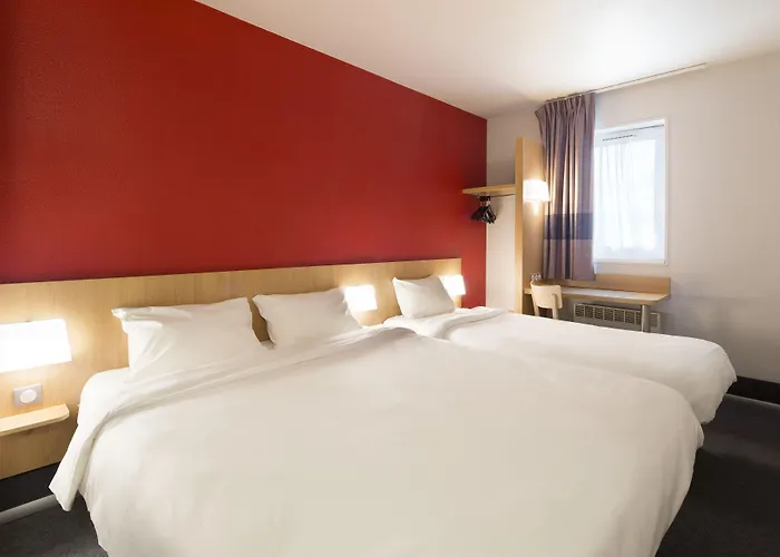 Maubeuge-louvroil Hotel 2*