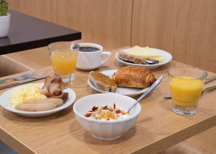 Maubeuge-louvroil 2* Louvroil